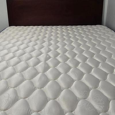 Queen Drexel Bed Frame and mattress set