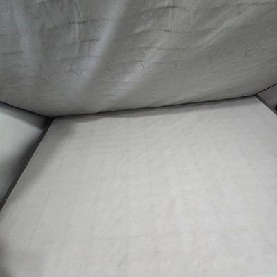 Queen Drexel Bed Frame and mattress set