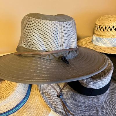 Lot of 5 Garden Outdoor Hats