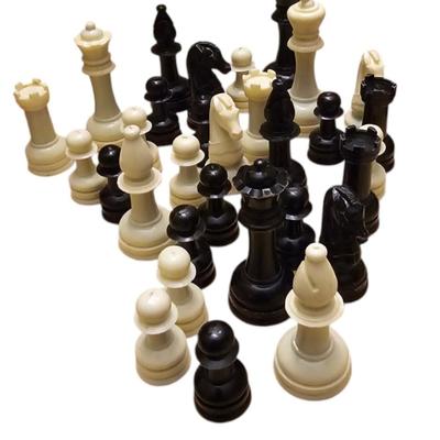 Vintage ES Lowe Plastic Chess pieces