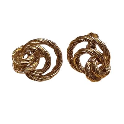 Vintage AVON Gold Tone Rope Circle Knot Clip-on Earrings Avon Hallmark.