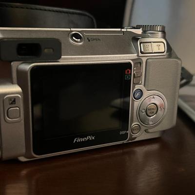 Fujifilm FinePix E550 Digital Camera