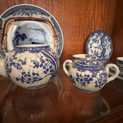 Vintage Japanese Blue Willow Tree Dishes