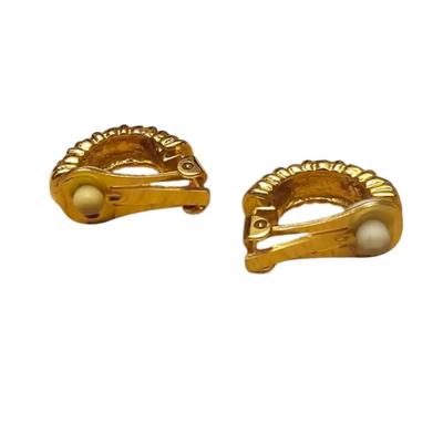 Vintage Gold Tone Clip-on Earrings