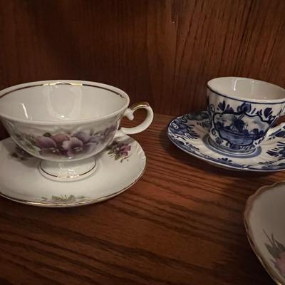 7 cups and saucers