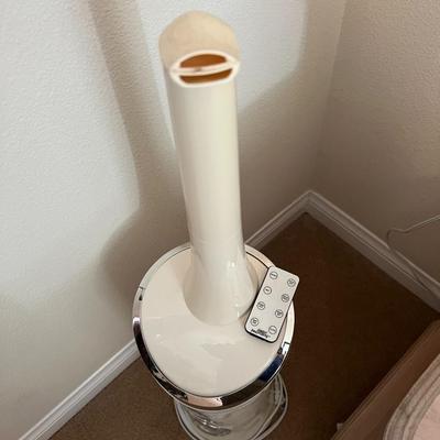 Air Innovations Cool Mist Digital Humidifier with remote