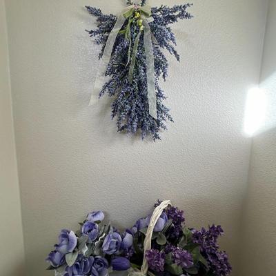 3 Purple flower decorations