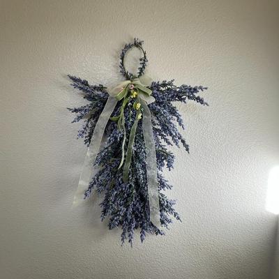 3 Purple flower decorations