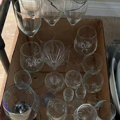 Box wine glasses