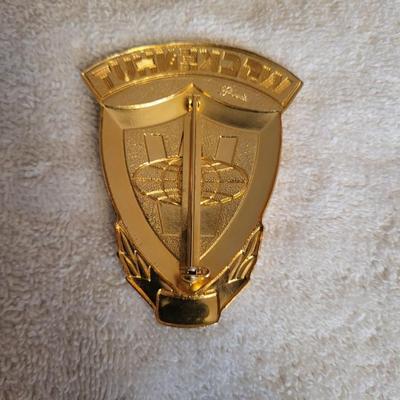 WACKENHUT VINTAGE SECURITY BADGES