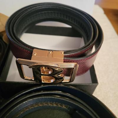 4 NEW BARABAS ADJUSTABLE BELTS