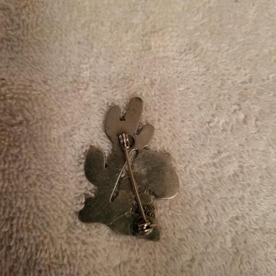 1 STERLING PENDANT AND 1 STERLING BROOCH/PIN