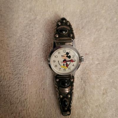 WORKING MICKEY MOUSE WATCH W/PARTIALLY STERLING AND ONYX BAND