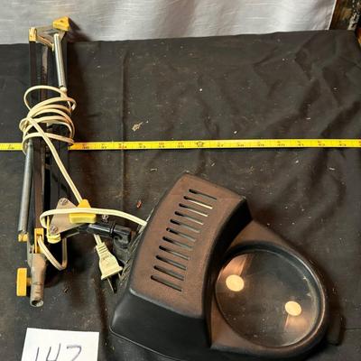 Magnifying Light