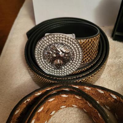 NEW BARABAS BELT AND BOW TIE, LADIES XXL BELT AND WRANGLER LEATHER BELT W/BUCKLE SIZE 32