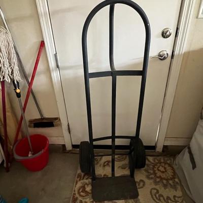 Hand truck