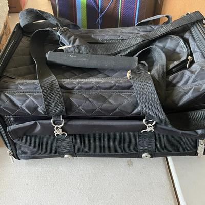Dog carrier