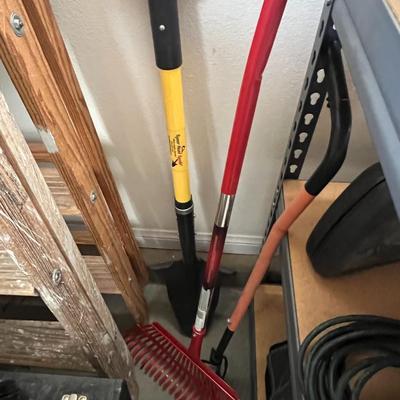 3 yard tools and broom