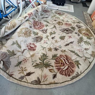 Round Rug