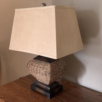 Woven Table Lamp w/ Wooden Base (LR-DZ)