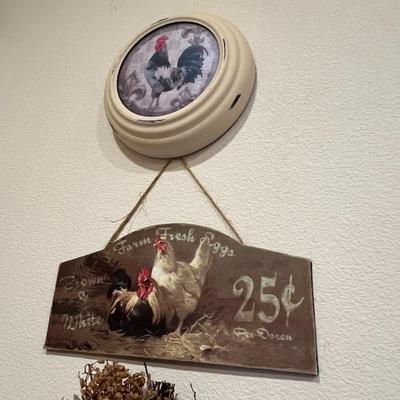 Rooster decor