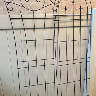 2 Garden trellis