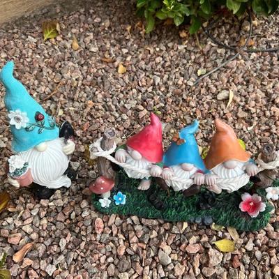 2 Gnomes