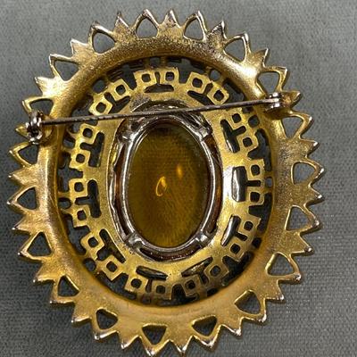 Large Topaz glass cabochon Brooch