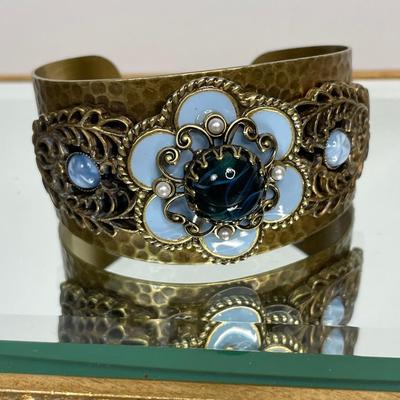 Signed Ollipop USA cuff bracelet New