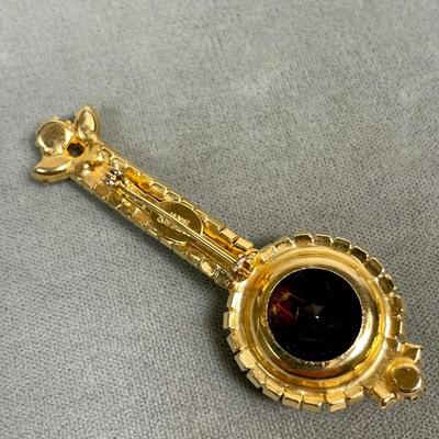 Signed Alice Caviness banjo rhinestone pin