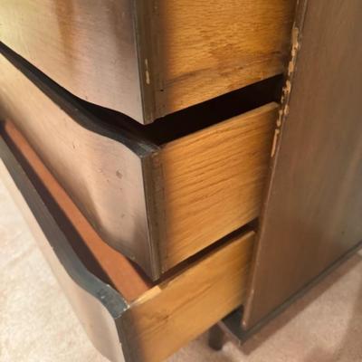 Mid-Century 5 drawer dresser