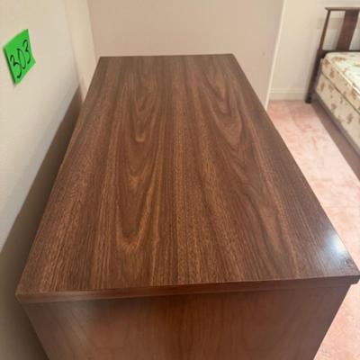 Mid-Century 5 drawer dresser