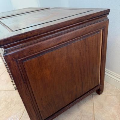 2 End Cabinets or Night Stands