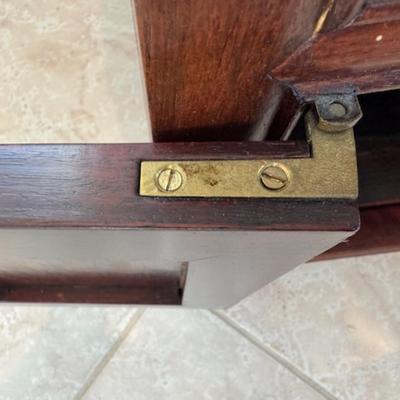 2 End Cabinets or Night Stands