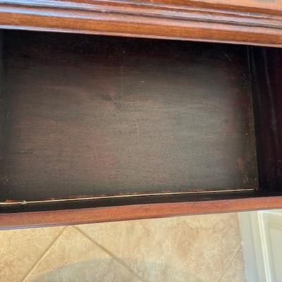 2 End Cabinets or Night Stands