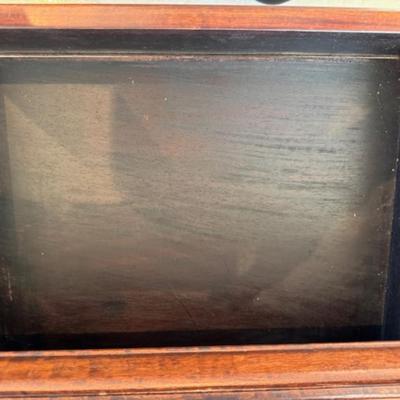 2 End Cabinets or Night Stands