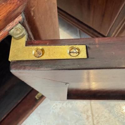 2 End Cabinets or Night Stands