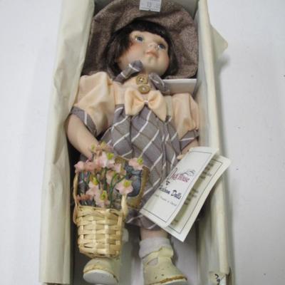 "Elsa" Duck House Heirloom Doll Approx 10" Tall Numbered