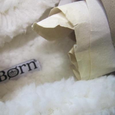 6 Pair Of Slippers Deuxe By Dearfoam