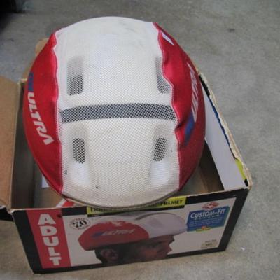 Used Adult Ultra Lightweight Bicycle Helmet