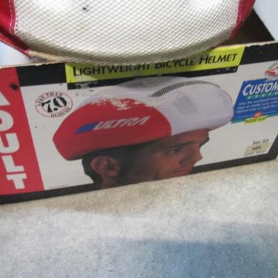 Used Adult Ultra Lightweight Bicycle Helmet