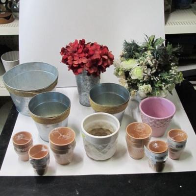 Metal Ceramic & Clay Planters Jay Willfred Andrea By Sadek