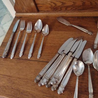 Holmes & Edwards 'Danish Princess' Silver Plated Flatware- Approx 58 Pieces
