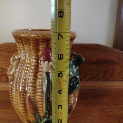 Frog and Lilly Basket Weave Ceramic Vase- Approx 7" Tall