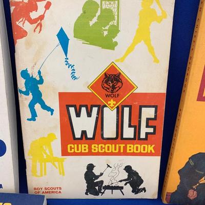 Large Lot - Vintage Scouting Manuals Webelo Cub Scouts Den Chiefs