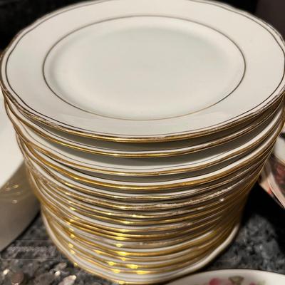 Lot of Bareuther Waldsassen Bavarian Gold Trim Dinner & Side Plates