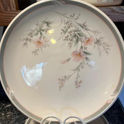 15 Person Place Setting Deerfield by Noritake Keltcraft Misty Isle Collection 9159 Dinnerware