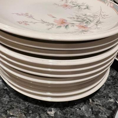 15 Person Place Setting Deerfield by Noritake Keltcraft Misty Isle Collection 9159 Dinnerware