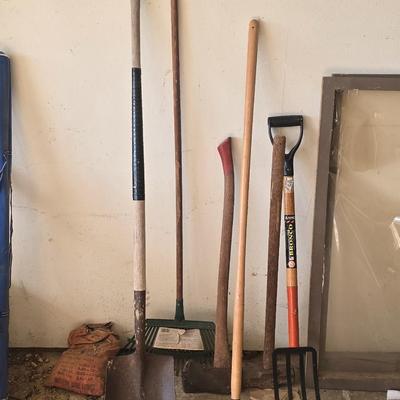 Lawn tools