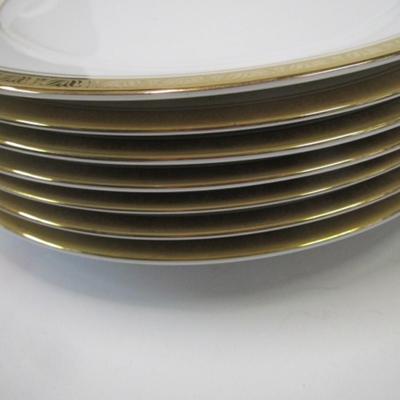 Contemporary Fine China Noritake Sri Lanka Legacy Gold Pattern
